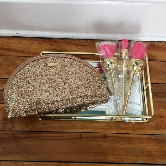 tarte Other - Final✨NWT Tarte brushes and makeup bag🦩🍍